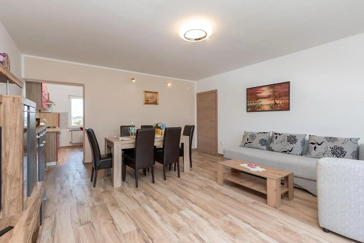 Sweet Family Apartement Pula Croatia