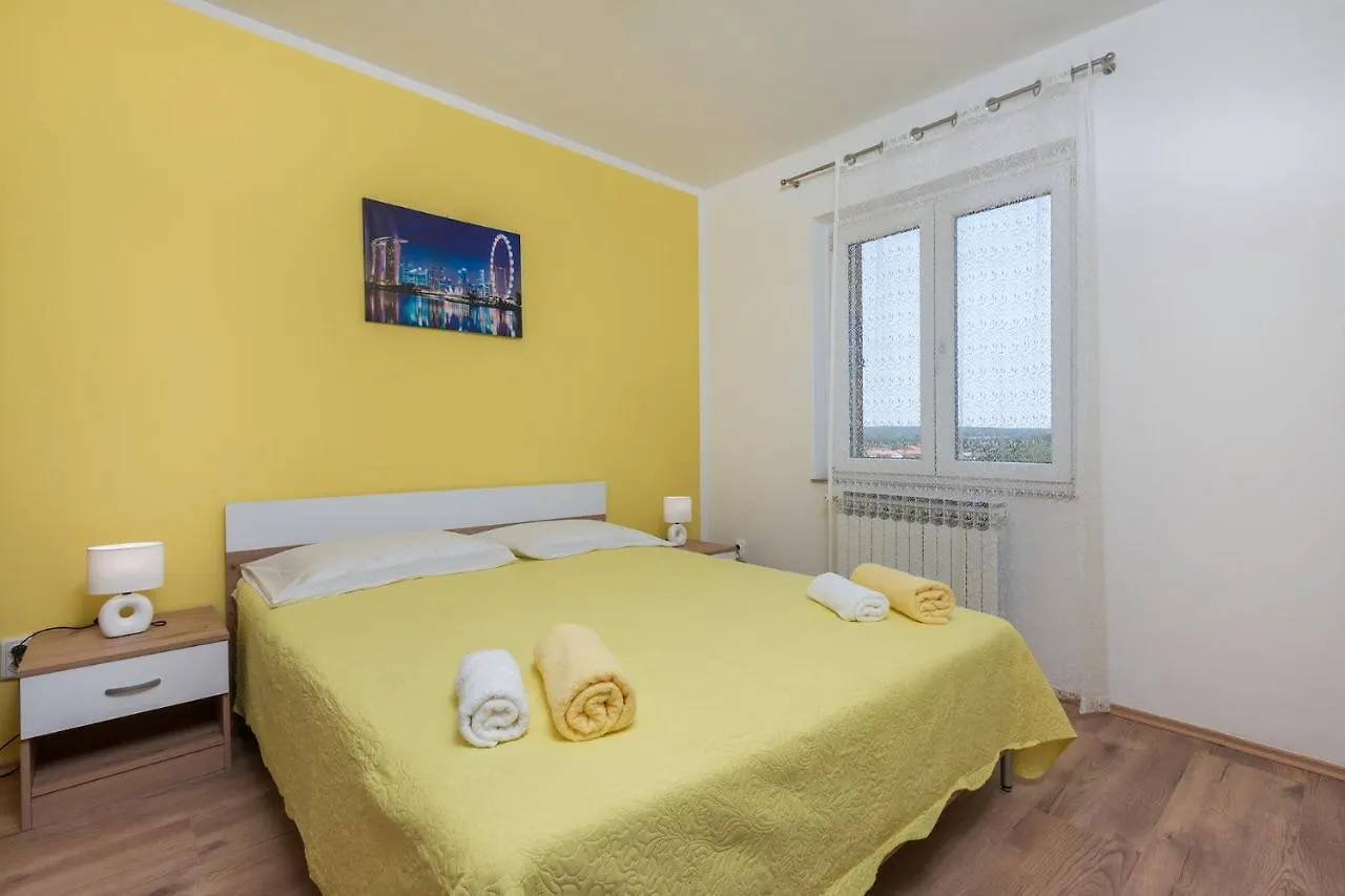 Sweet Family Apartement Pula